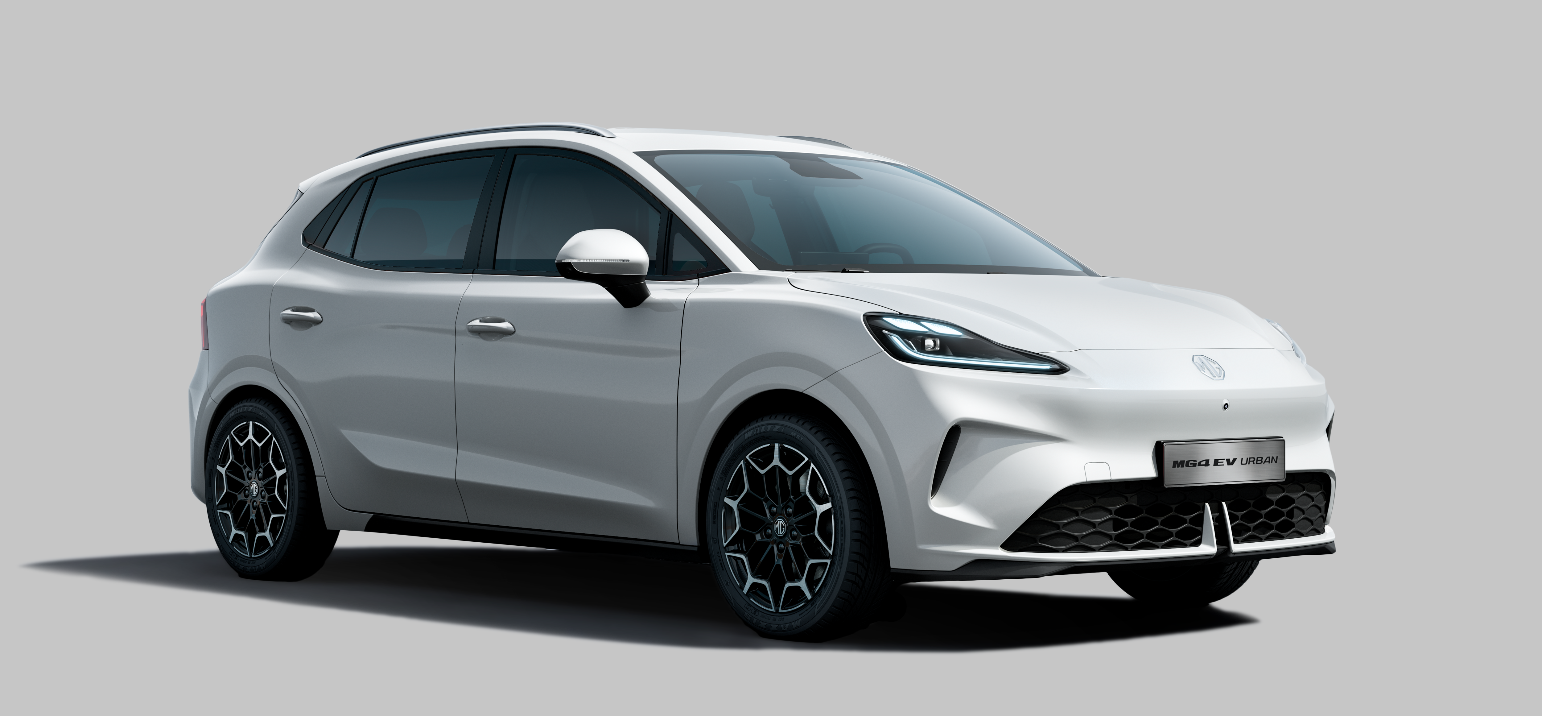 MG4 EV Urban branco, vista frontal-lateral